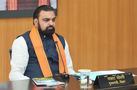 भरत भूषण तिवारी के परिवार के लिए सरकार का बड़ा फैसला, आर्थिक सहायता के साथ नौकरी