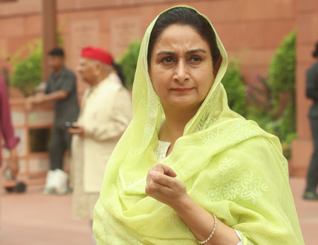 भ्रष्टाचार के आरोपों पर घिरीं मान की पत्नी, हरसिमरत कौर बोलीं- 5 सितंबर को फिर पूछूंगी