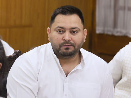 बिहार की बाढ़ को राष्ट्रीय आपदा घोषित करने की मांग तेज, तेजस्वी यादव ने पीएम मोदी को पत्र लिखकर मांगी केंद्र से विशेष मदद