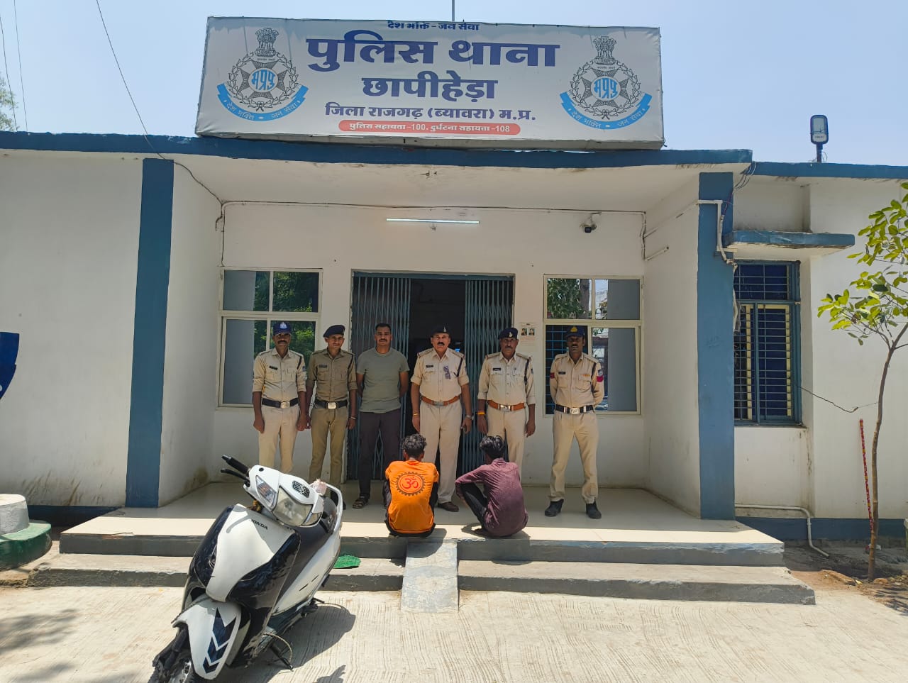 राजगढ़ः स्कूटी सवार दो युवकों के कब्जे से 70 हजार की स्मैक जब्त, पूछताछ जारी