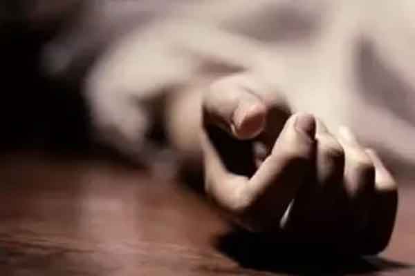 घर में घुस कर पति की हत्या की, पत्नी हिरासत में