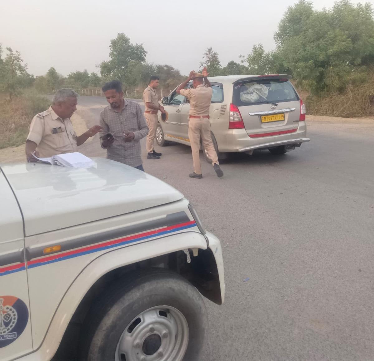 बिना नम्बर व काली फिल्म लगे 238 वाहनों पर कार्रवाई, चार्ज लेते ही एक्शन में पुलिस