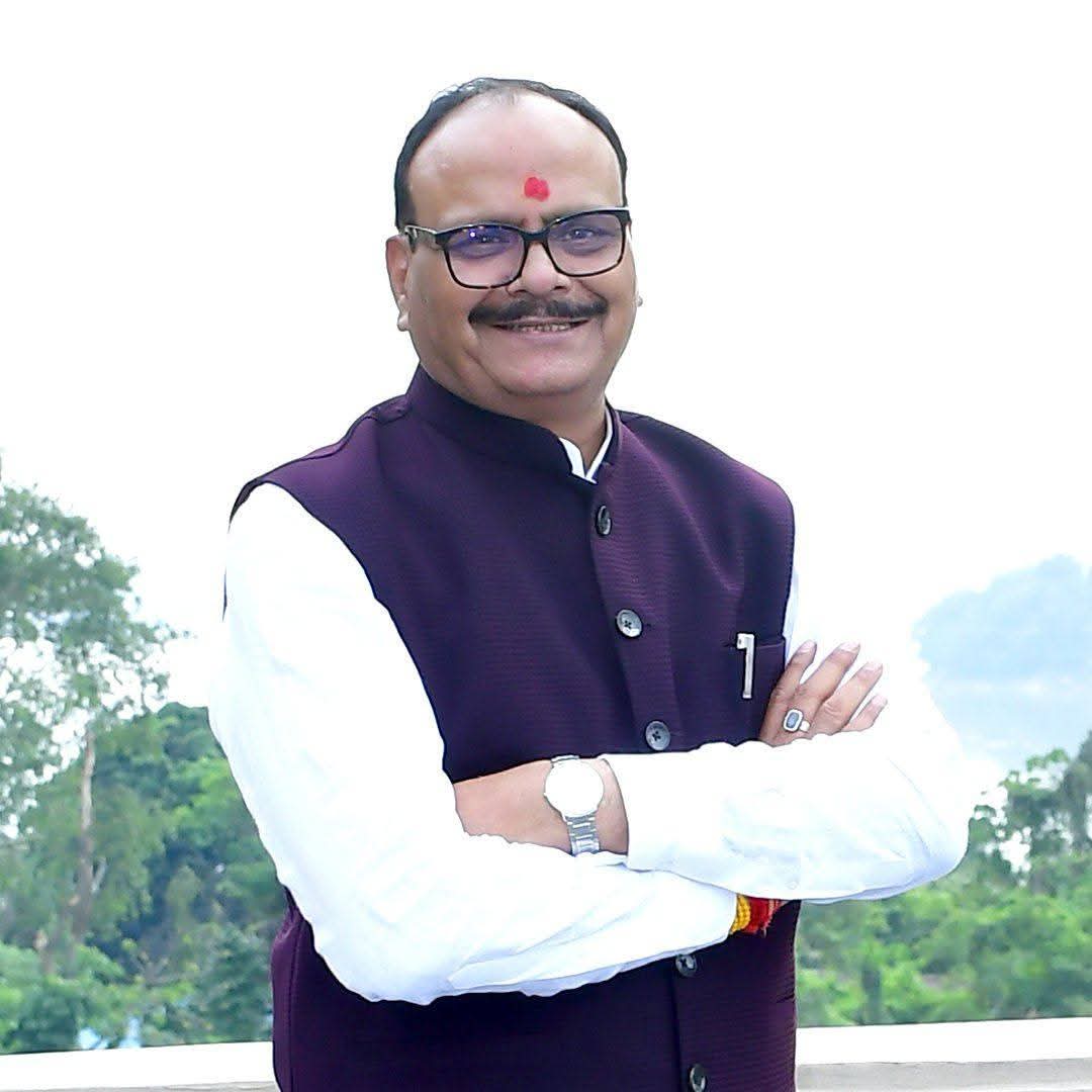 बृजेश पाठक ने अखिलेश को घेरा, बोले- राजनीति में परिवारवाद ही प्राथमिकता