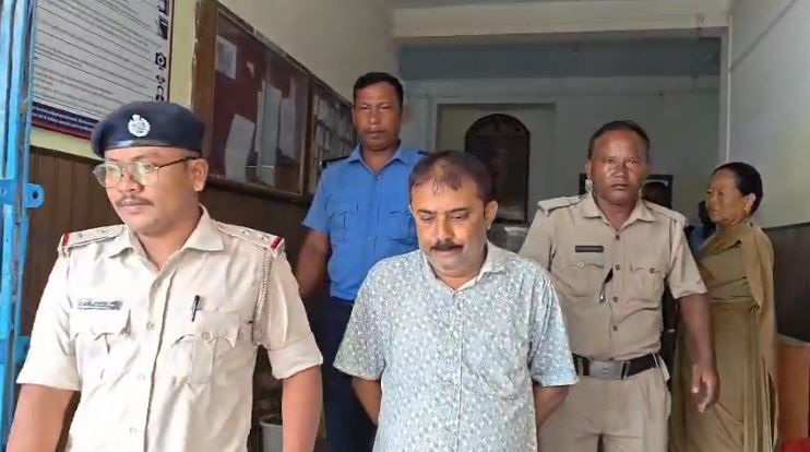 सरकारी फंड में हेराफेरी का आरोप, तृणमूल के पूर्व उपप्रधान गिरफ्तार