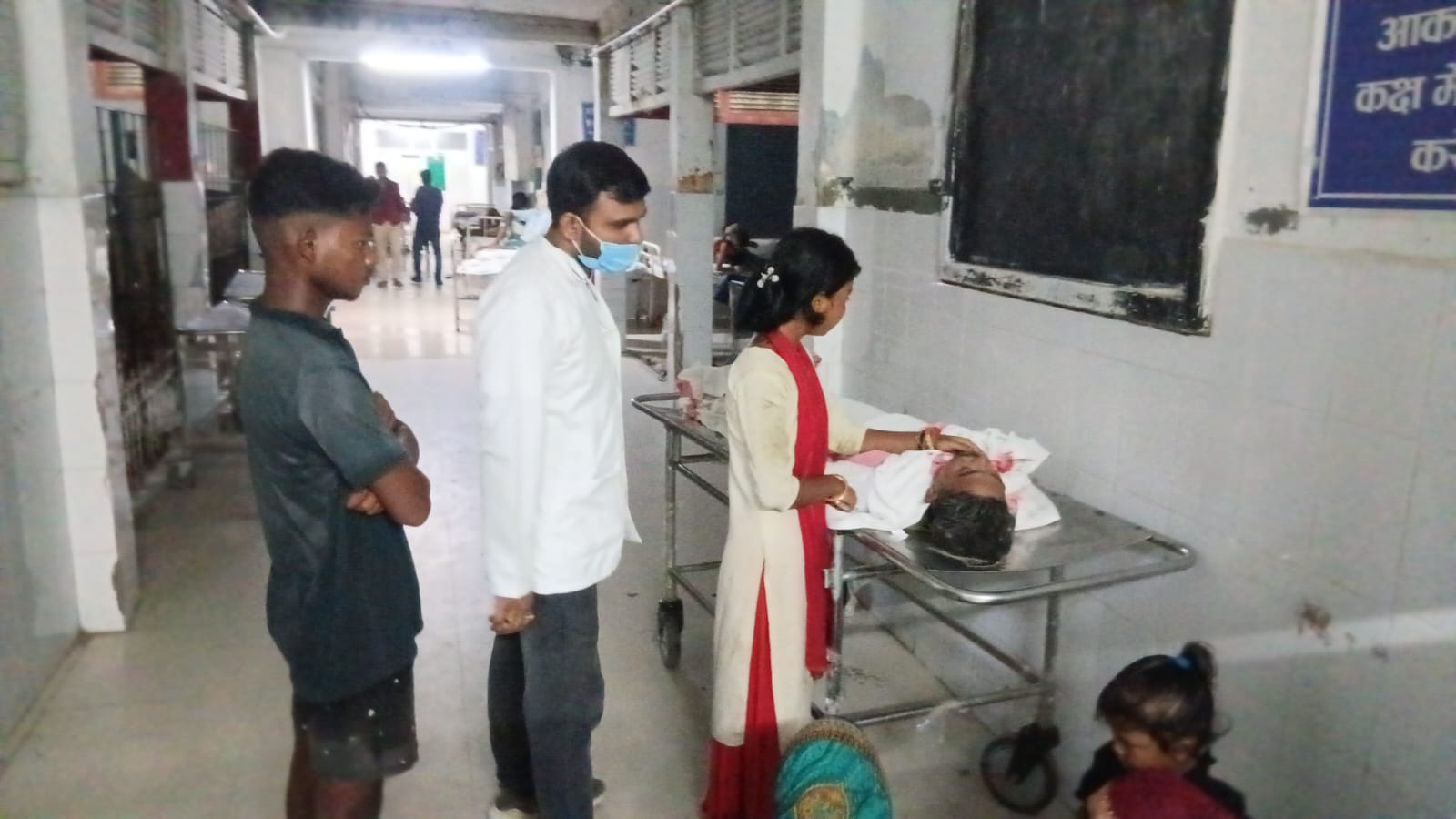 दोस्तों के साथ घूमने निकले युवक की हादसे में मौत, पानी भरे गड्ढे में डूबा 20 वर्षीय युवक