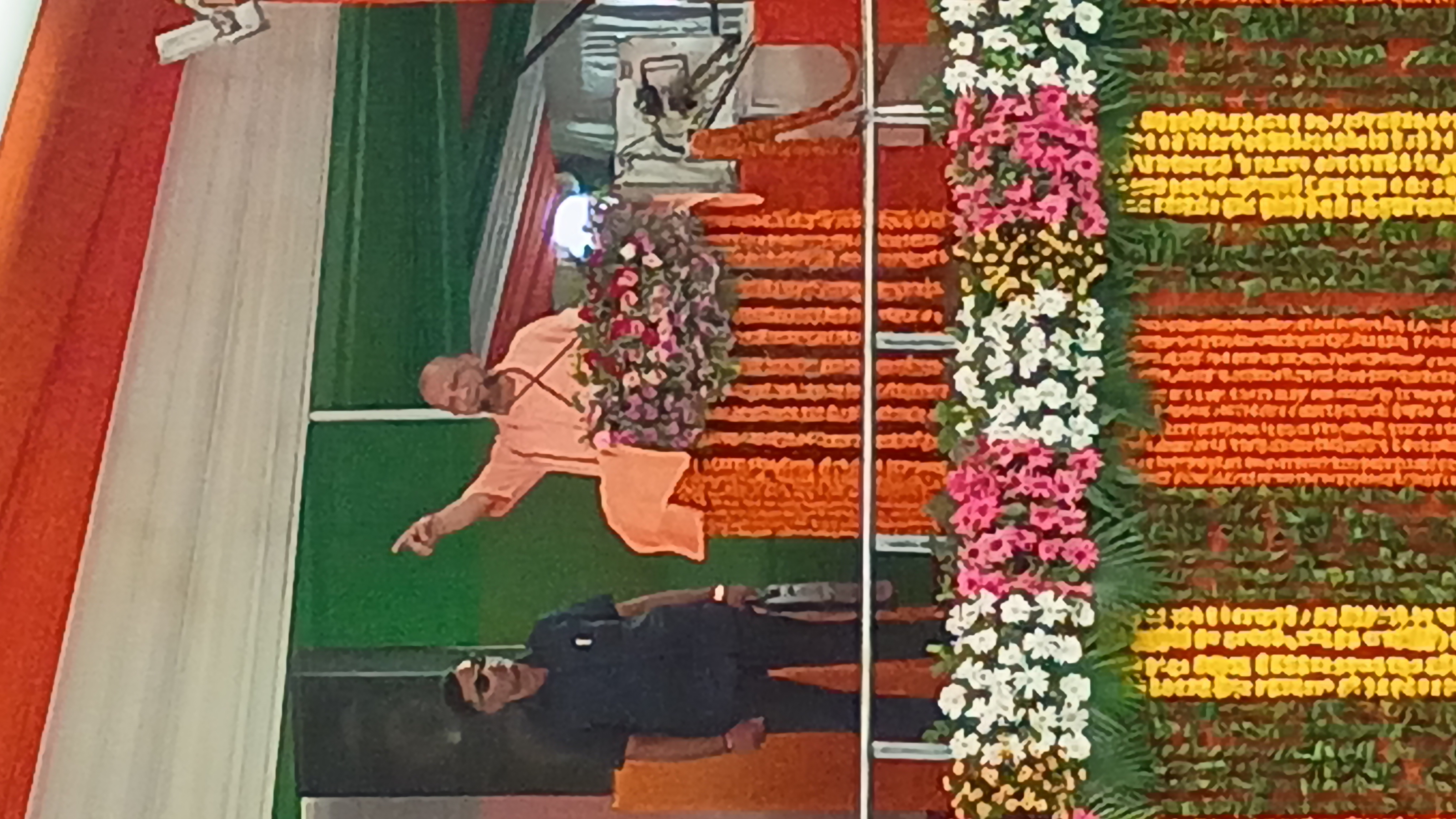 योगी का बड़ा आरोप- जेपीएनआईसी के लिए प्राइवेट कंपनी बनाकर सरकारी धन लूट रहे थे अखिलेश-डिंपल