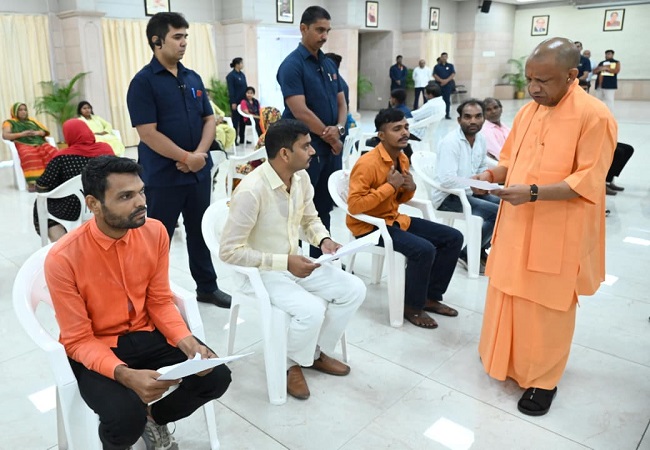 सीएम योगी: हर जरूरतमंद को मिलेगा इलाज