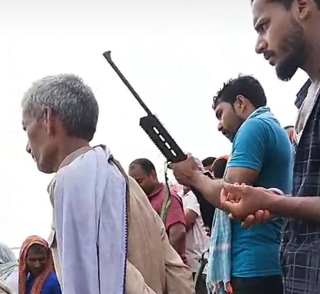 शव यात्रा में फायरिंग का वीडियो वायरल, पुलिस ने शुरू की जांच