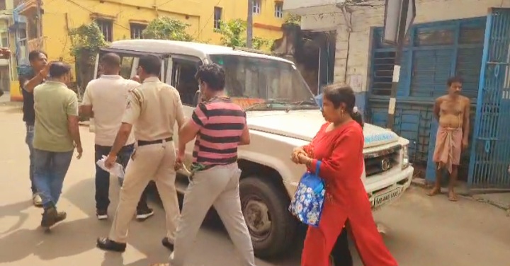 एक लाख में दो माह के बच्चे की खरीद का आरोप, तीन लोग गिरफ्तार