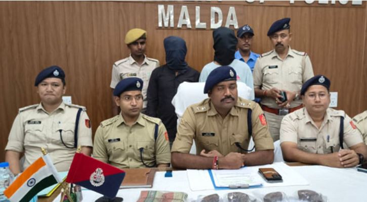 मालदा में हथियार तस्करी नाकाम, दो गिरफ्तार