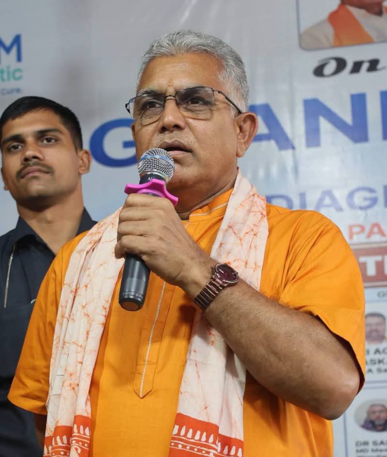 दिलीप घोष के बयान पर भड़की माकपा, ‘कॉकरोच-खटमल’ को लेकर पलटवार