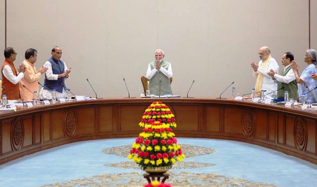 केंद्रीय मंत्रिमंडल ने प्रधानमंत्री मोदी के सम्मान में विशेष प्रस्ताव पारित किया