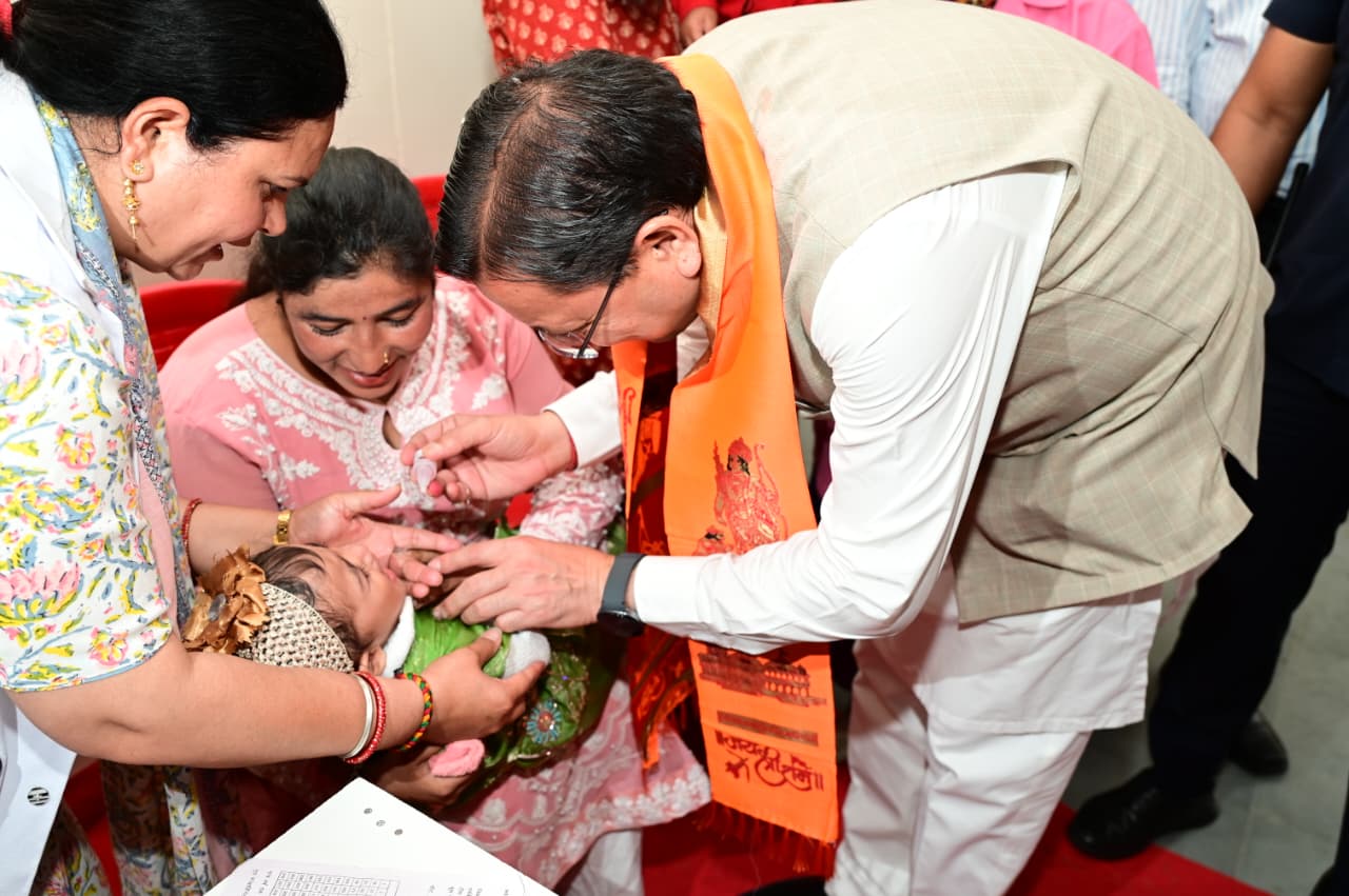 मुख्यमंत्री श्री पुष्कर सिंह धामी ने किया चंपावत में अत्याधुनिक एमआरआई मशीन का लोकार्पण