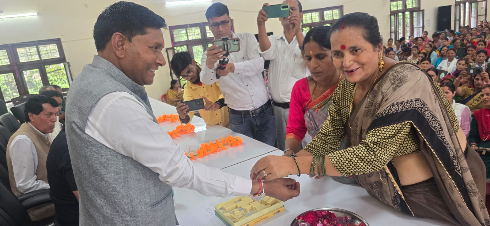 लखपति दीदी योजना से महिलाएं बन रहीं आर्थिक रूप से सशक्त: विधायक