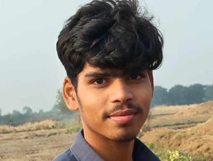 फंदे पर लटका मिला युवक का शव, मुकदमा दर्ज