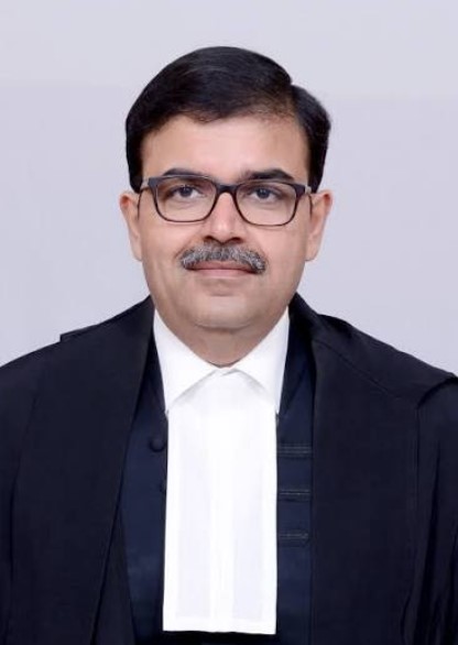 हाई कोर्ट के मुख्य न्यायाधीश का सख्त रुख, कहा- किसी भी पक्ष की दबाव बनाने की रणनीति अदालत के फैसले को प्रभावित नहीं कर सकती