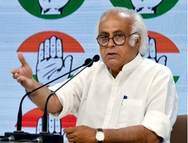 कांग्रेस महासचिव जयराम रमेश ने सीबीएसई उत्तर पुस्तिकाओं के बड़े डेटा लीक का आरोप लगाया