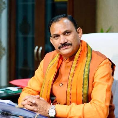 छग विधानसभा में ब्लैकलिस्टेड दवाओं की सप्लाई पर सरकार घिरी