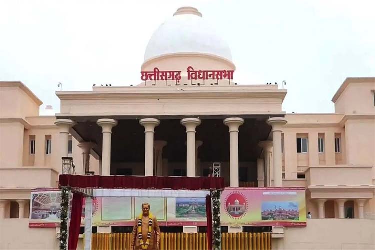 छग विस : राम मंदिर चढ़ावा चाेरी काे लेकर कांग्रेस सदस्याें का हंगामा, मंगलवार तक के लिए सदन की कार्यवाही स्थगित