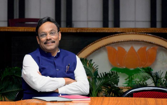 होर्डिंग-पोस्टर की चमक से दूर रहकर संगठन मजबूत करेंगे विनोद तावड़े, यूपी दौरे पर खास रणनीति