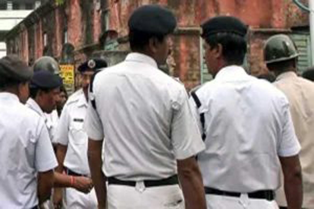 पुलिसकर्मियों के लिए नया आदेश, ड्यूटी के दौरान ईयरफोन-हेडफोन बैन