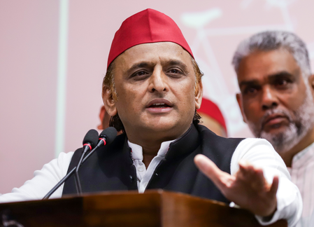 'भाजपा में अब करंट नहीं रहा', यूपी में बिजली कटौती पर अखिलेश का निशाना