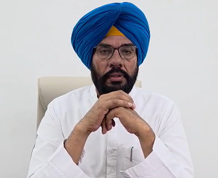 ED कार्रवाई पर आप का भाजपा पर हमला, बोली- दबाव और डर की राजनीति से नहीं झुकेंगे नेता