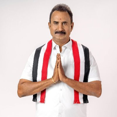 पलानीस्वामी के फैसले के बाद एआईएडीएमके में विवाद तेज, वेलुमणि का पलटवार
