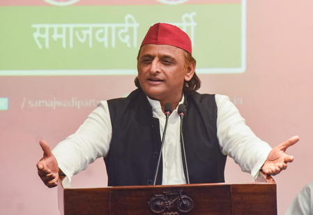 भाजपा और उसके ‘संगी-साथियों’ की गतिविधियों की भी हो कानूनी जांच : अखिलेश यादव