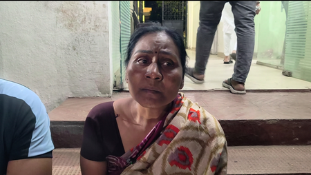पुणे में जनगणना करने गई महिला कर्मचारी पर हमला, कपड़े फाड़े, बेटे को भी बेरहमी से पीटा