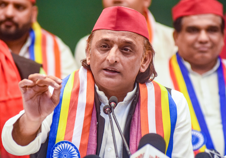 राम मंदिर चढ़ावा विवाद पर अखिलेश बोले- भाजपा के लिए धर्म नहीं, धन महत्वपूर्ण
