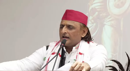 लखनऊ अग्निकांड: अखिलेश यादव ने सरकार को घेरा, उठाए कार्रवाई पर सवाल