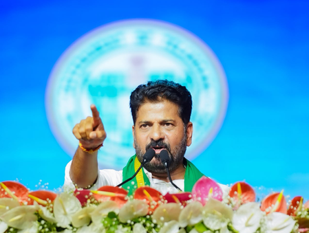 तेलंगाना में वोटर लिस्ट पर बढ़ा विवाद, सीएम रेवंत रेड्डी ने भाजपा पर लगाया एक करोड़ मतदाताओं के नाम हटाने की कोशिश का आरोप
