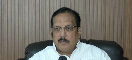 'शांतिपूर्ण विरोध को दबाना लोकतंत्र पर हमला' : सोनम वांगचुक के समर्थन में सपा