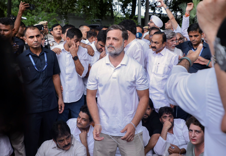 राहुल गांधी बोले- छात्रों की आवाज को अनदेखा करना लोकतंत्र के खिलाफ