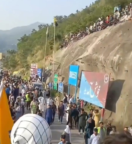 पीओके हालात पर उठे सवाल, पाक सुरक्षा बलों की कार्रवाई के खिलाफ यूएन से गुहार