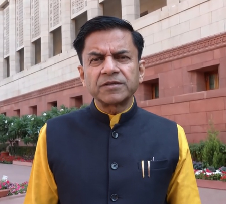 मोहन भागवत के 'जेन-जी' बयान पर भाजपा सांसद का पलटवार, बोले- छात्र विपक्ष के बहकावे में नहीं आएंगे