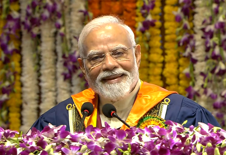 आईआईटी दिल्ली में छात्रों से पीएम मोदी का संवाद, बोले- 'मैं बाबा बागेश्वर नहीं हूं'