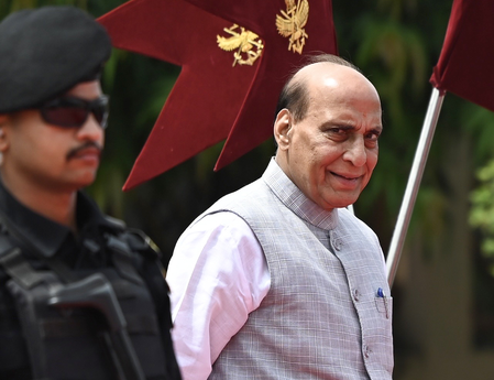 रक्षा मंत्री के नोएडा दौरे को लेकर सुरक्षा कड़ी, निजी लैब का करेंगे उद्घाटन