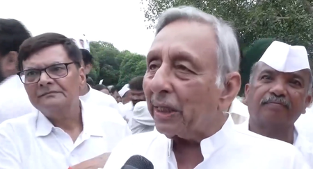 अय्यर का दावा- मुसलमानों से नफरत के चलते 'वंदे मातरम' अनिवार्य किया