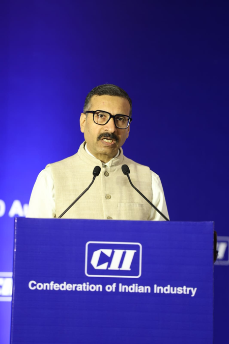 2 ट्रिलियन डॉलर निर्यात लक्ष्य की राह में संरचनात्मक सुधार जरूरी : वाणिज्य मंत्रालय