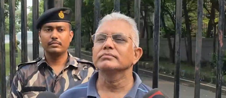 सत्य निकेतन बिल्डिंग हादसे पर सियासत तेज, दिलीप घोष का सवाल- केजरीवाल ने अपने कार्यकाल में कार्रवाई क्यों नहीं की?