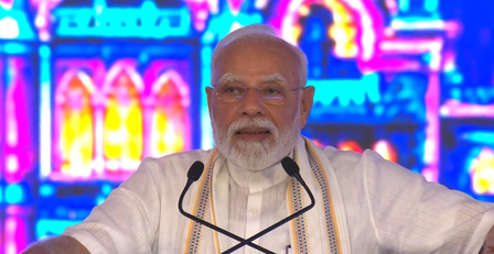 वडोदरा में पीएम मोदी ने 35 हजार करोड़ की परियोजनाओं का किया शिलान्यास-लोकार्पण