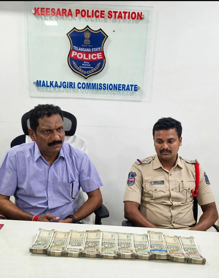 रिश्वत के आरोप में दो पुलिस अधिकारी गिरफ्तार, तेलंगाना एसीबी की बड़ी कार्रवाई