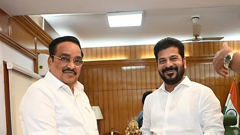 दिल्ली में जल शक्ति मंत्री से मिले रेवंत रेड्डी, कई अहम मुद्दों पर हुई वार्ता