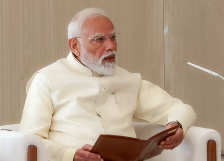 पीएम मोदी की यात्रा से भारत-यूएई संबंधों को मिला बढ़ावा, 5 अरब डॉलर के निवेश के साथ हुए कई समझौते