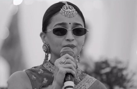 छात्रों के समर्थन में आलिया भट्ट, कमल हासन बोले- लोकतंत्र में लाठियां नहीं, जवाब चाहिए