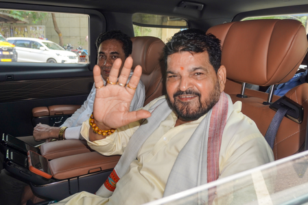 'कोर्ट के फैसले से झूठे मुकदमों में फंसे लोगों को मिलेगा बल' : बृजभूषण शरण सिंह
